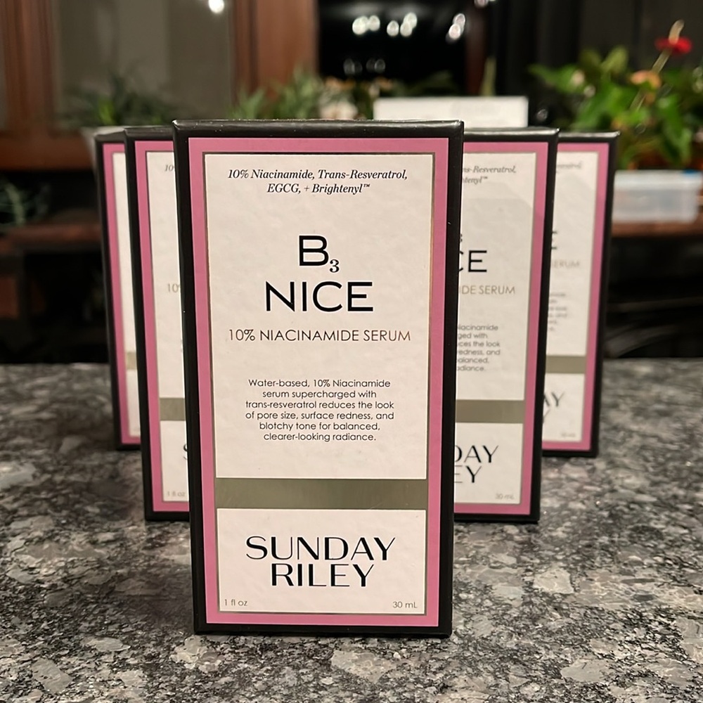 Sunday Riley Be Nice B3 10% Niacinamide Serum reduce pores evens firms +radiance